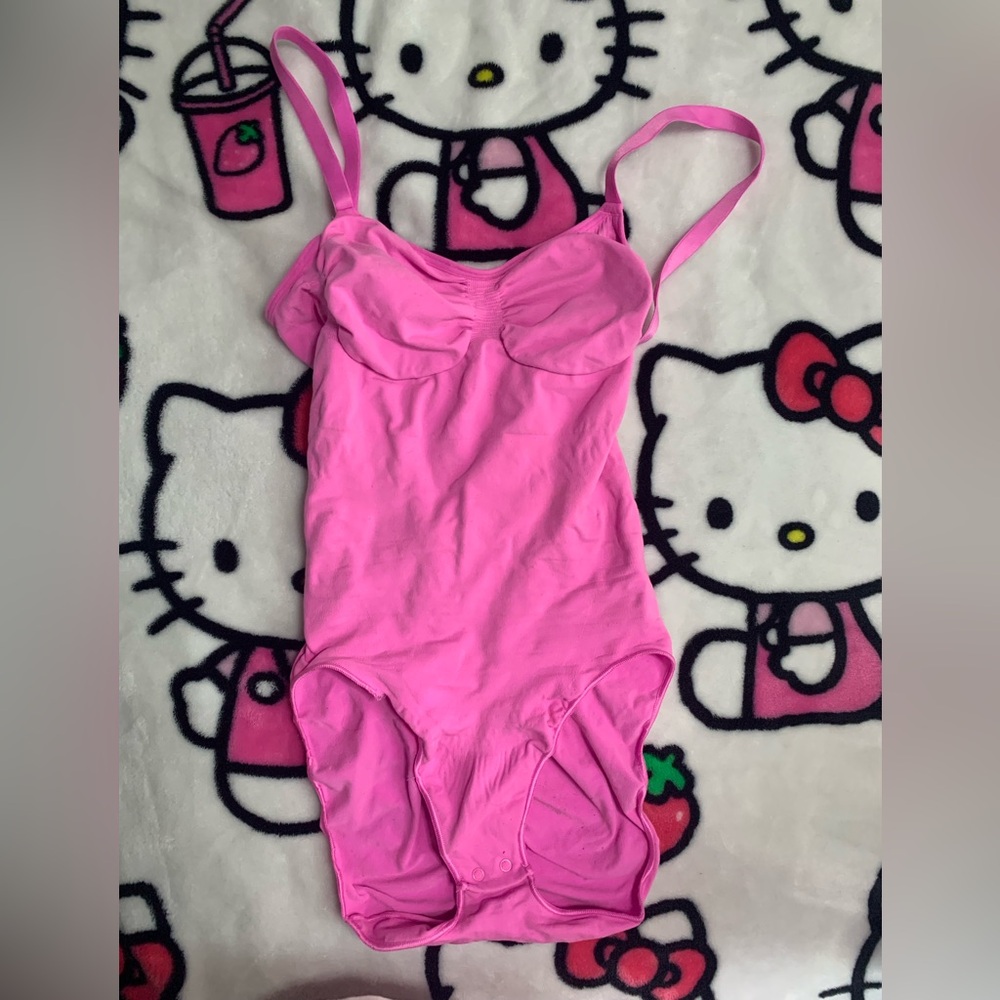 VIRAL SKIMS PINK BODYSUIT SHAPEWEAR